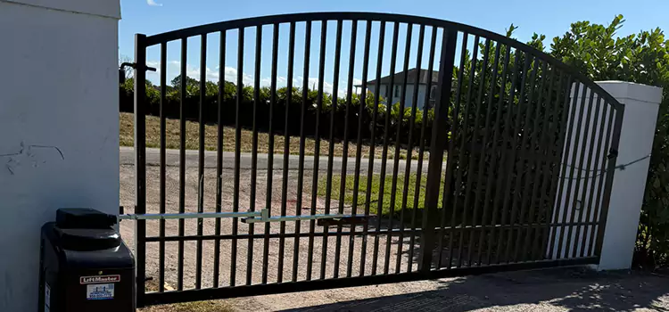 Driveway Fence Repair Englewood