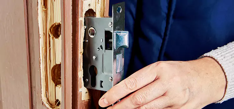 Garage Door Lock Replacement Englewood